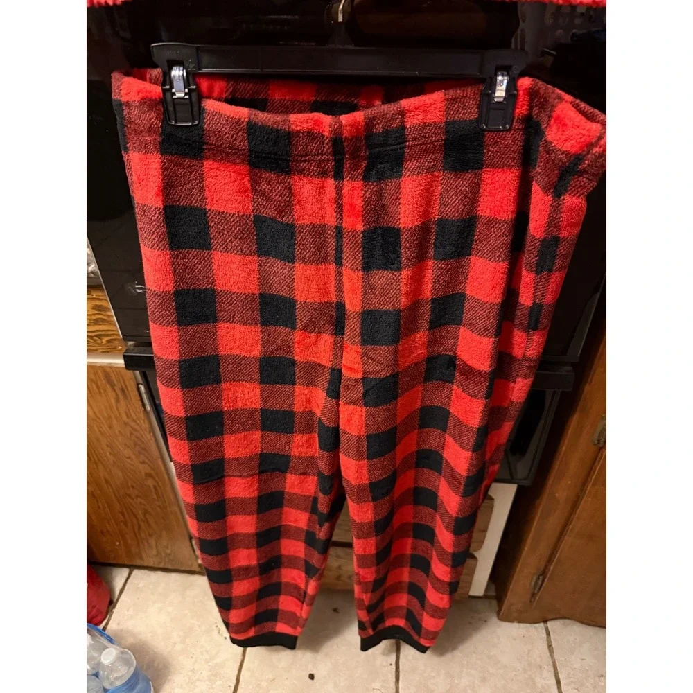 Holiday Time Womens Red Sherpa Reindeer Pajama Set XL Buffalo Plaid Fleece 2PC‎